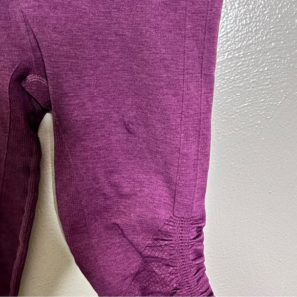 Lululemon In The Flow Crop II Heathered Regal Plum capri leggings Size 4 - Picture 6 of 7